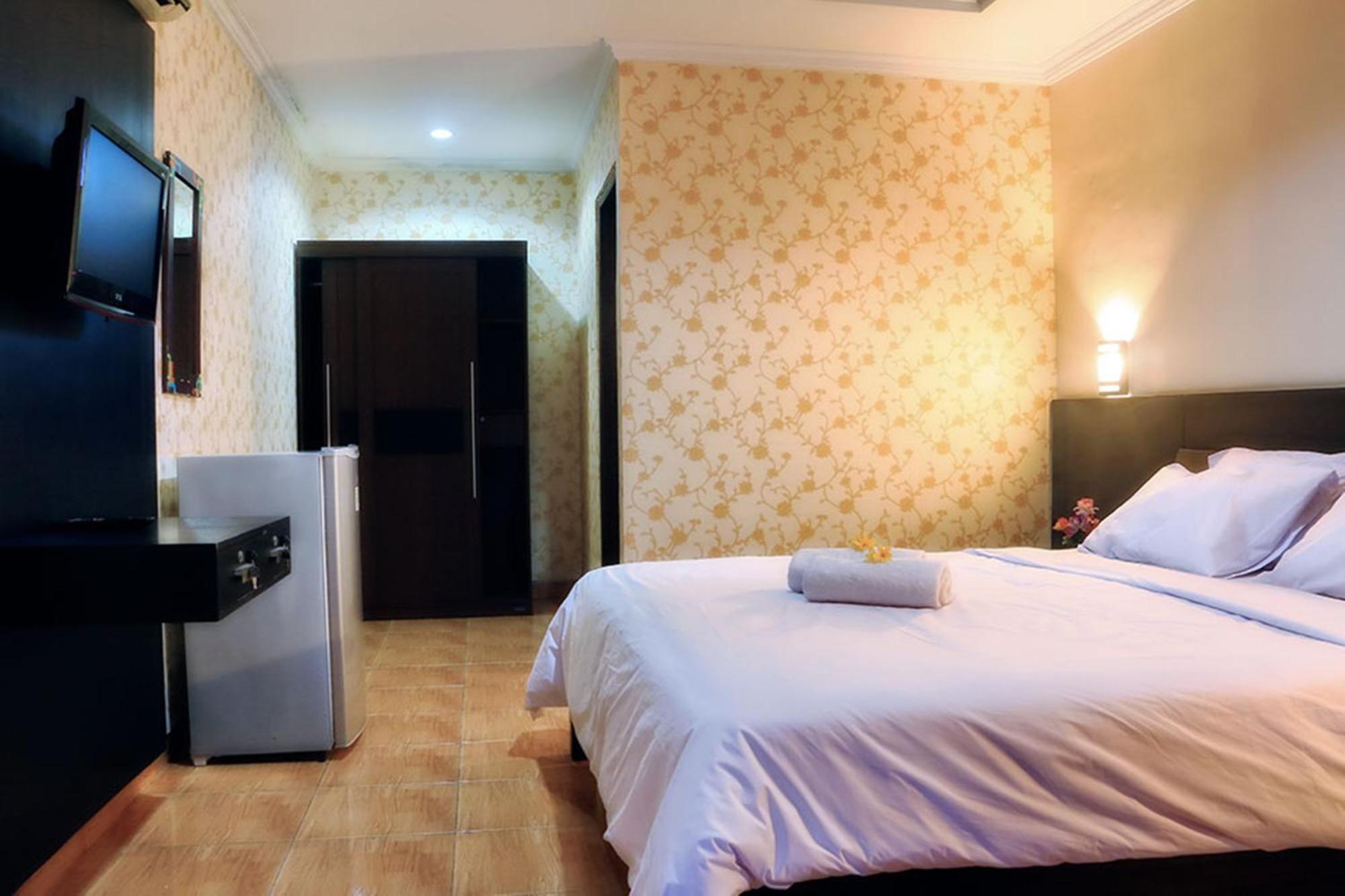 Agus Beach Inn Kuta  Exterior photo
