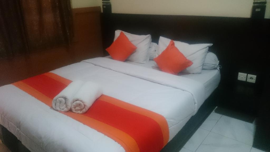Agus Beach Inn Kuta  Exterior photo