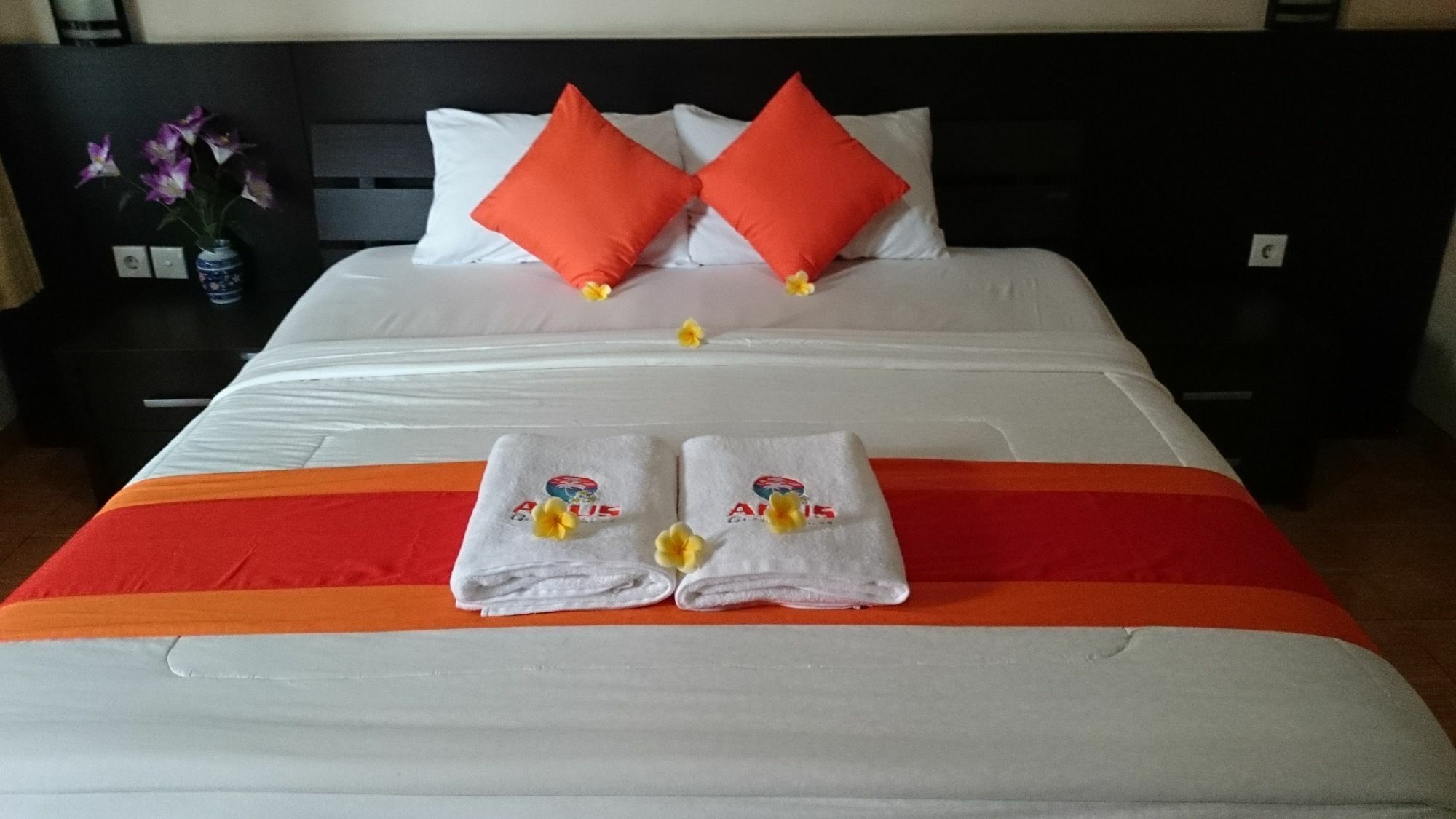 Agus Beach Inn Kuta  Exterior photo